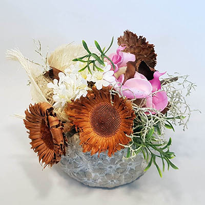 Květinová dekorace na stůl - Květiny Buš